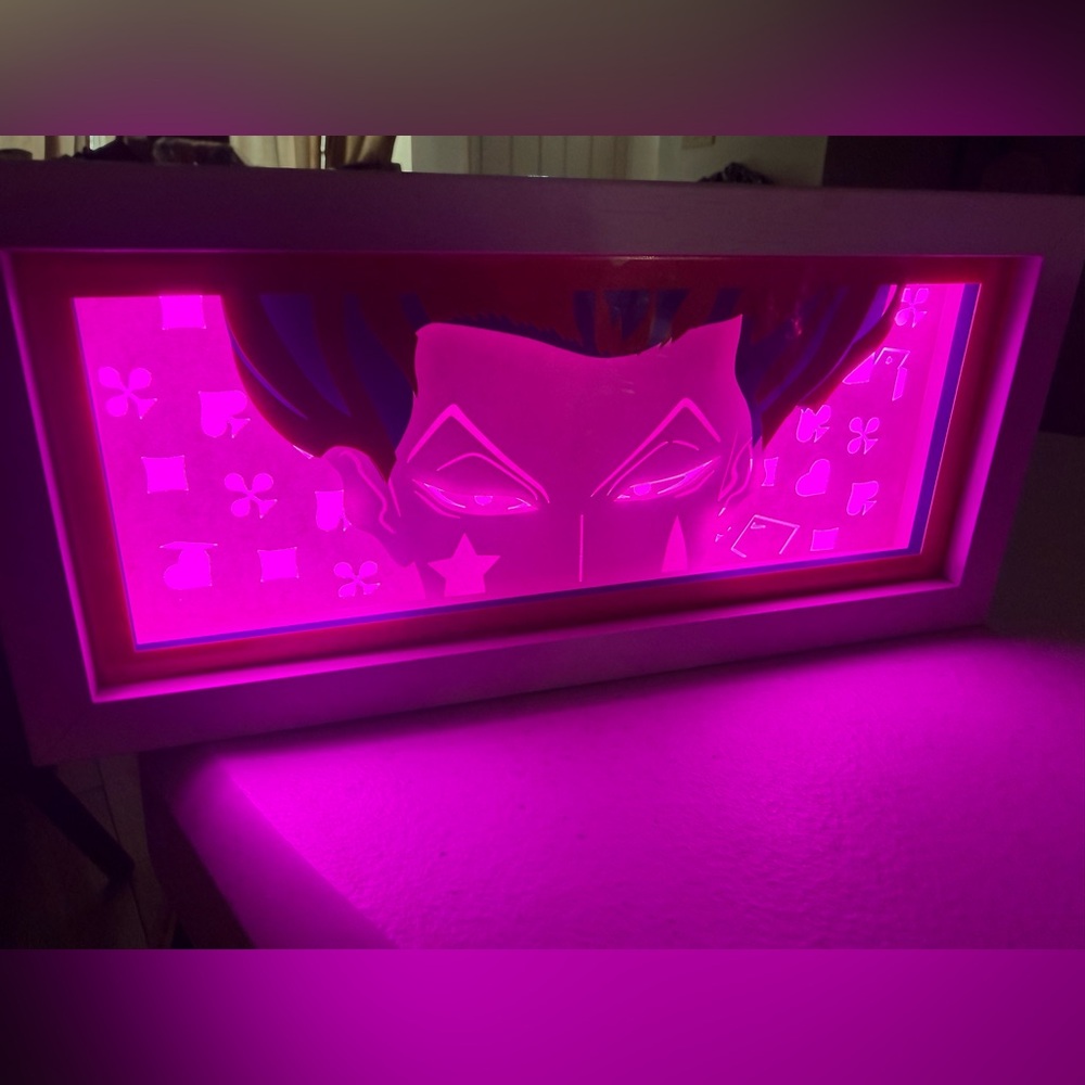 Hunterxhunter Hisoka inspired
Moody purple anime USB light